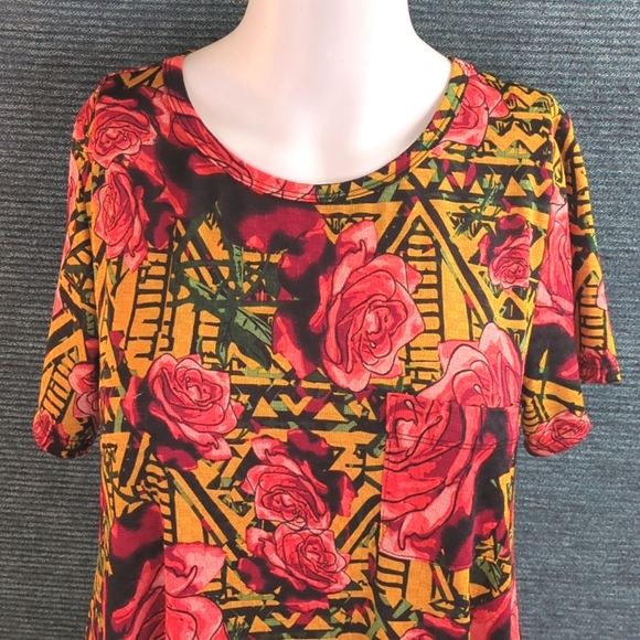 Lula Roe Carly High-Low A Frame Dress Bold And Colorful Roses Pattern - Picture 2 of 10